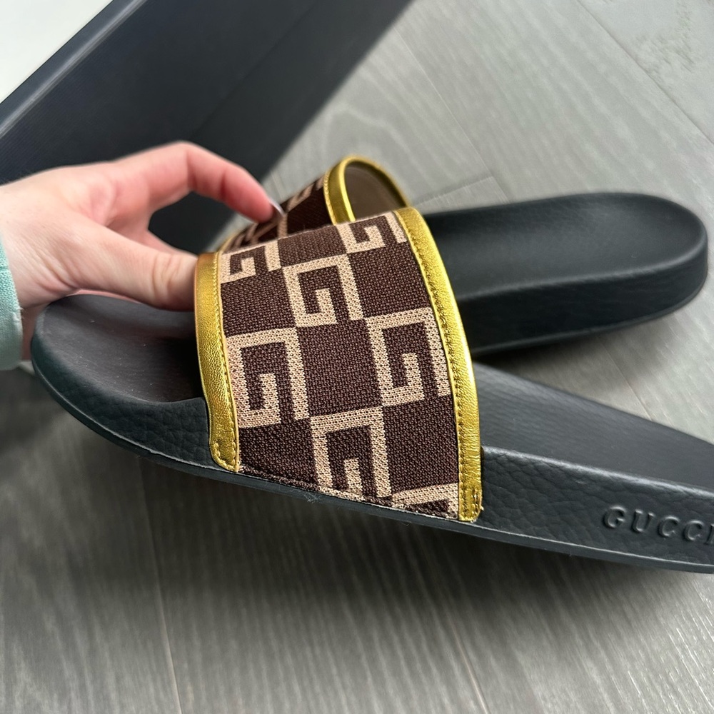 Gucci Pool Slides - Picture 2 of 6
